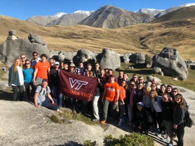 VT students in New Zealand mountains 2019